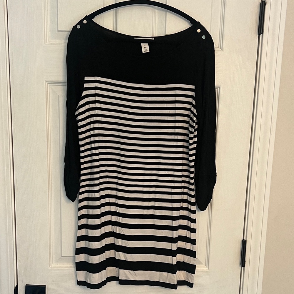 White House Black Market Monochrome Striped Long Sleeve Top